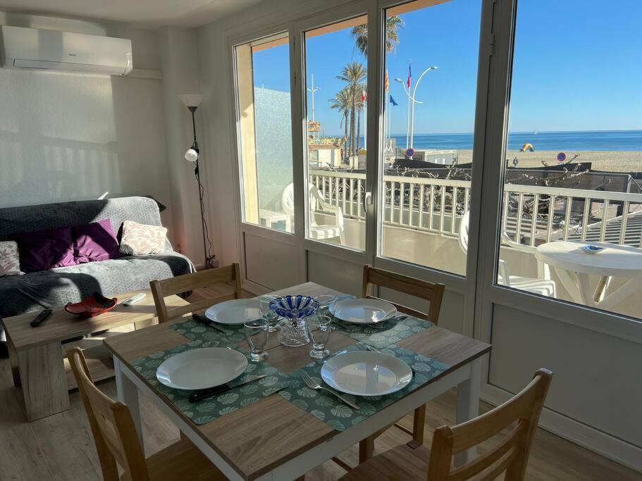 Le Carrousel - Apt Vue Mer - Plage A 10 M - Clim - Wifi Canet-en-Roussillon Exterior foto